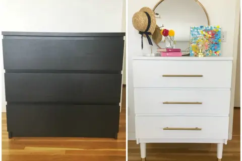 Före- och efterbild på en malm byrå makeover. Mörkgrå byrå förvandlad till vit med guldfärgade handtag och ben.